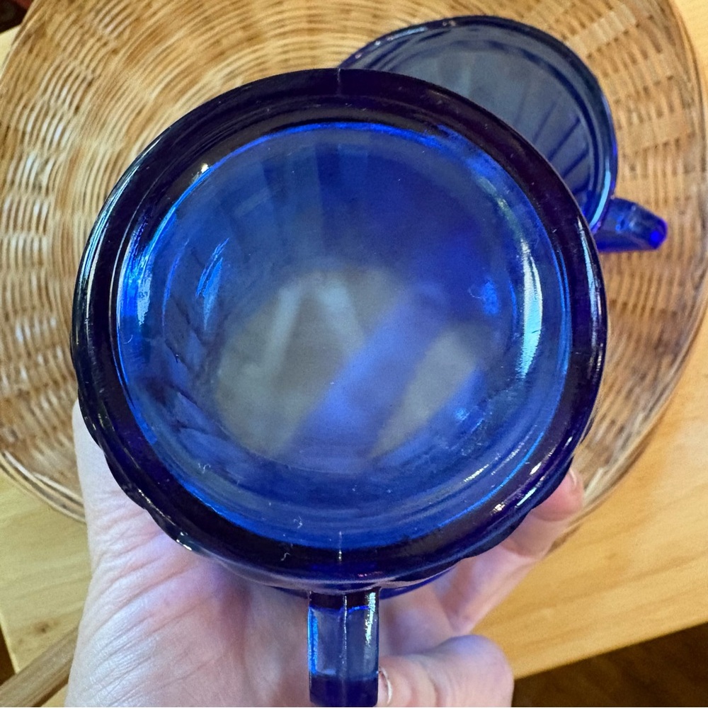 Stylish Blue Glass Pitcher Set - Picture 5 of 7